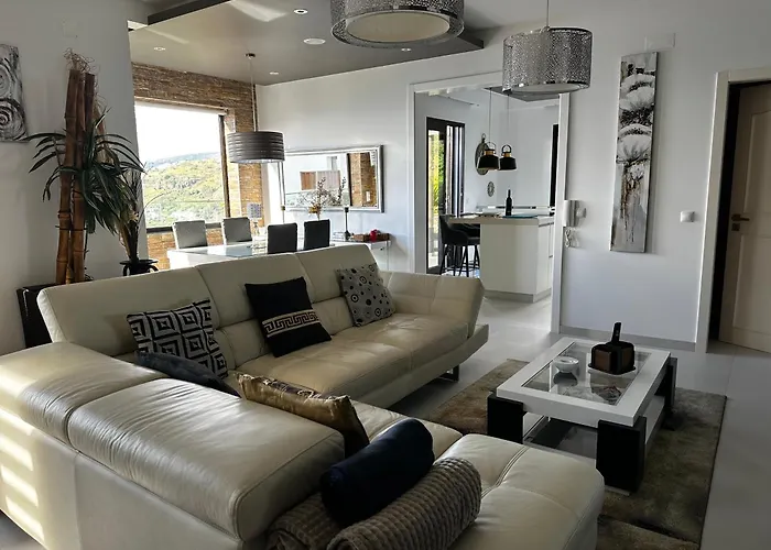 Maison Du Soleil Arco da Calheta (Madeira)